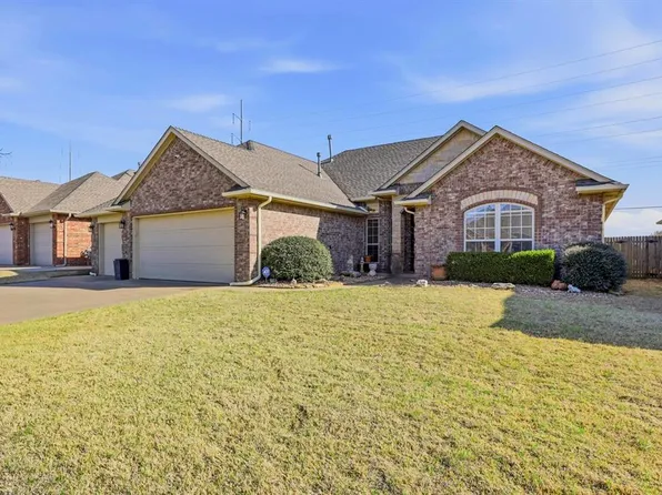 9032 NW 79th Ter, Yukon, OK 73099