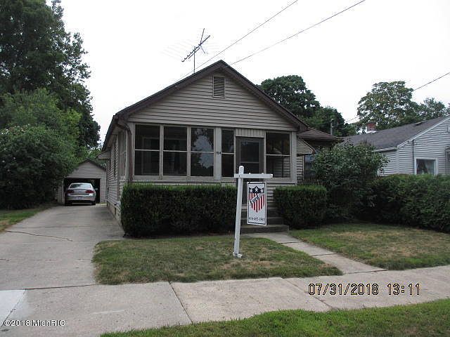 1st image of 154 Rosemary St SE