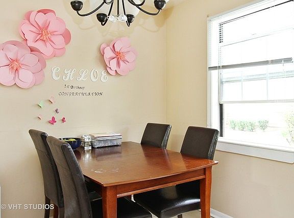 4th image of 408 N Cambridge Dr #408