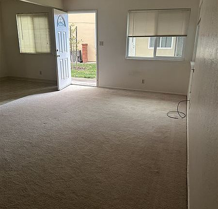5th image of 2713 Bidwell St APT 3