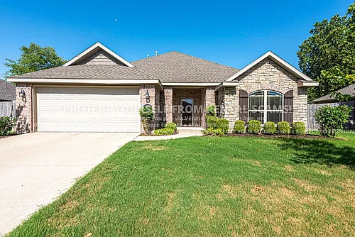 2609 N Brush Creek Dr Photo 1