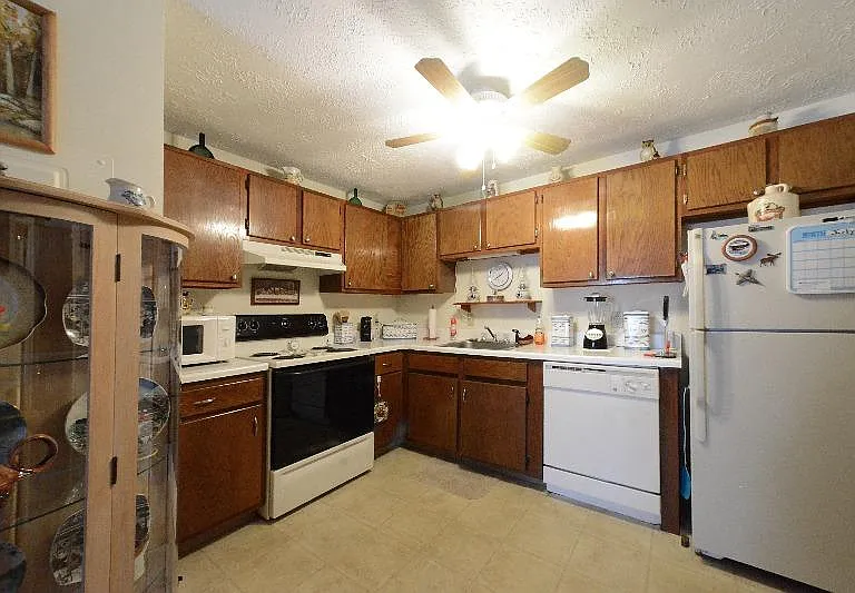 Valley Grove — Photo 14