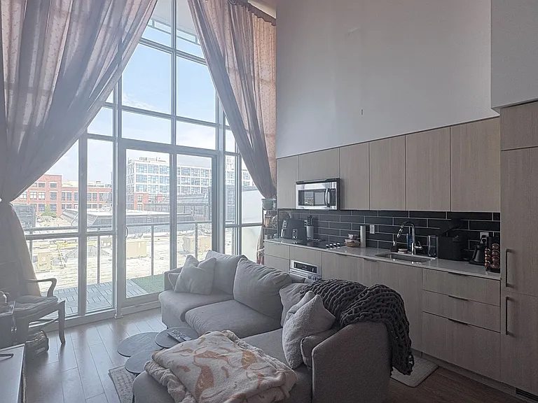 5 Hanna Ave #414 — Photo 6