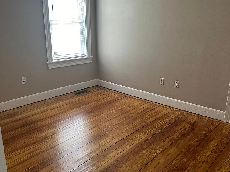 129 Webster Ave #1 — Photo 7