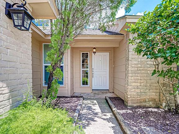 5th image of 2723 Colony Dr