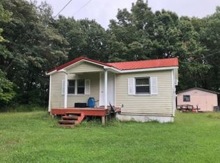 667 Hill Rd, Spencer, TN 38585