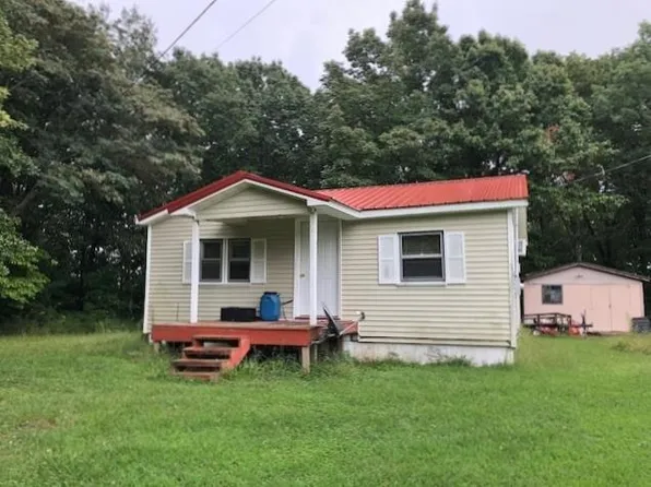 667 Hill Rd, Spencer, TN 38585