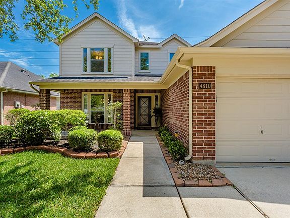 4th image of 4810 Lawson Lake Ln