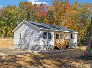 1329 River Rd, Farmville, VA 23901