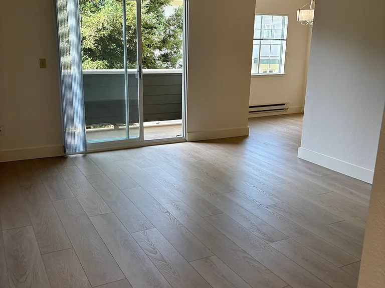1215 Bayswater Ave — Photo 4