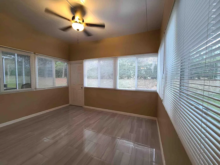 4168 SW 43rd Cir — Photo 3
