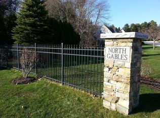 36 Gables Dr, Yarmouth, ME 04096