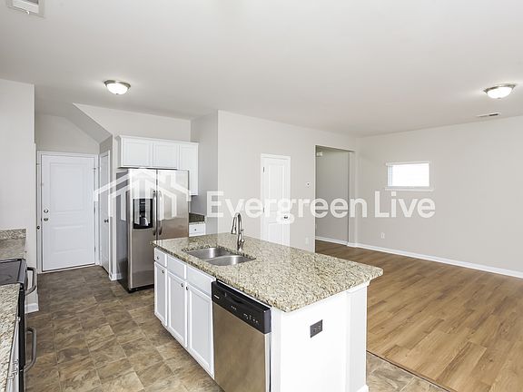 4th image of 212 Megan Ln