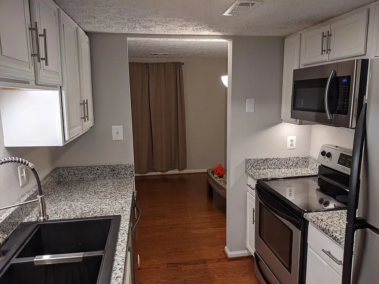 22382 Stablehouse Dr — Photo 5