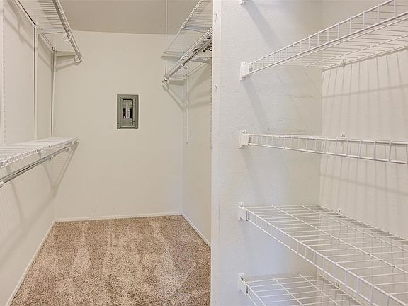 4th image of 2025 Augusta Dr APT 216