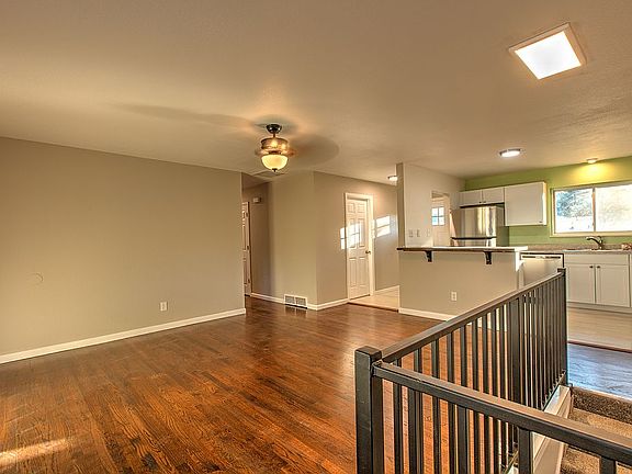 3rd image of 4602 N Weber St