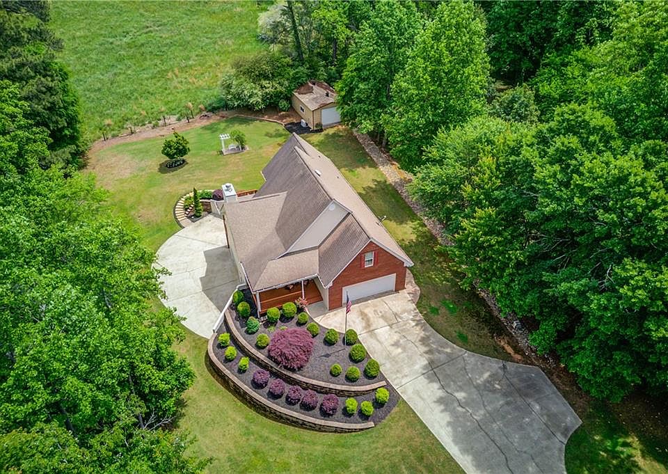 1st image of 179 McEver Ln