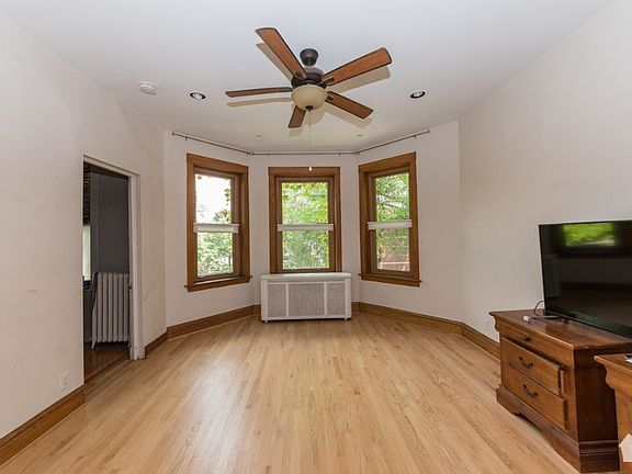 2nd image of 3927 W Belden Ave #2
