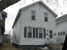 1st image of 713A Superior Ave