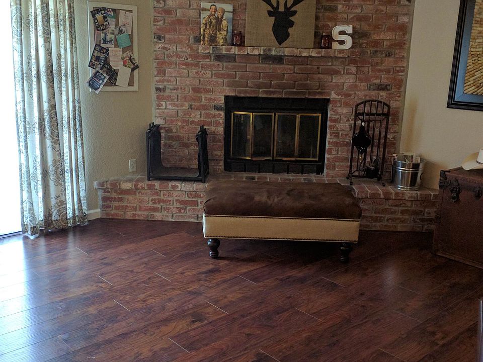 2nd image of 2081 Wood Mar Dr