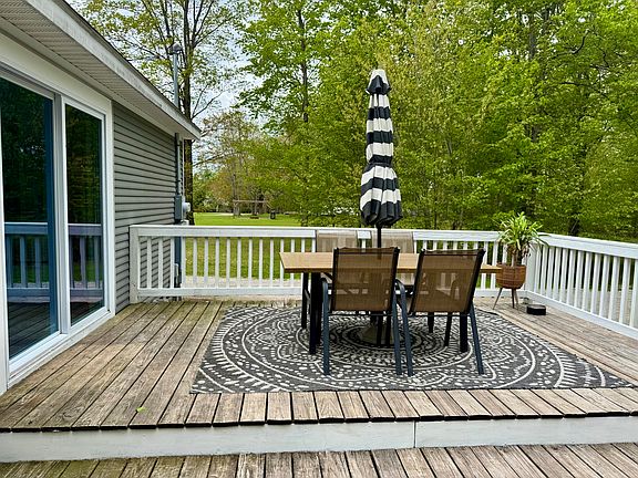 3rd image of 2156 E Mullett Lake Rd