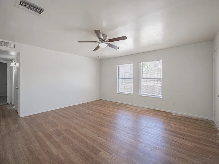 925 W Peoria Ave #29 — Photo 6