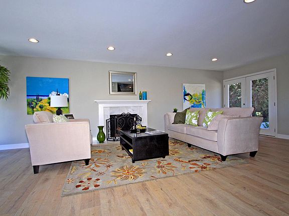 3rd image of 24237 Hatteras St