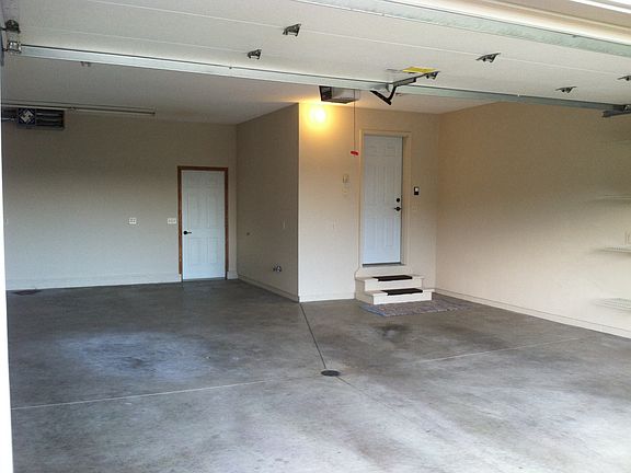 Oversized heated garage