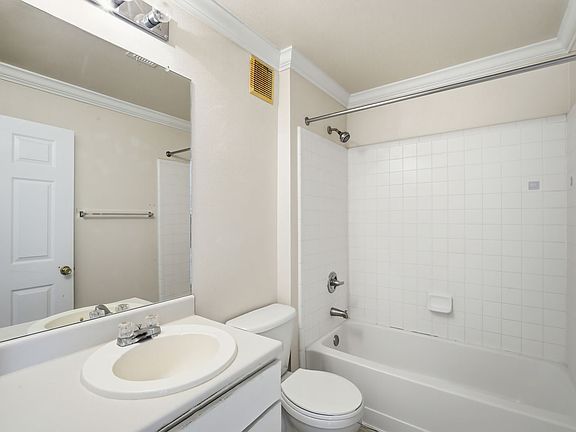 5th image of 18193 Bridle Club Dr