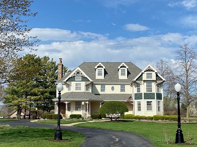 1st image of 23048 W Bonnyrigg Ct
