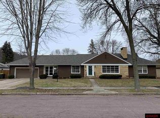 716 Page Ave, North Mankato, MN 56003