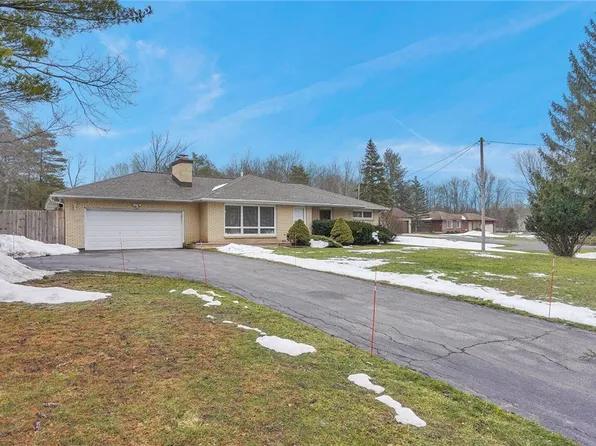 4615 McKinley Pkwy, Hamburg, NY 14075