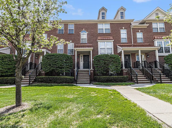 20213 Boardwalk Blvd, Southfield, MI 48075