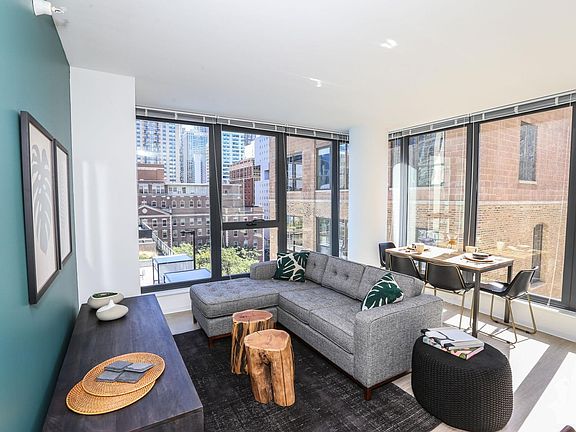 2nd image of 156 W Superior St #1904