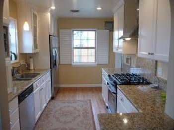 5th image of 875 Le Grand St