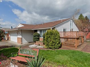 9389 SW Ochoco Ct, Tualatin, OR 97062