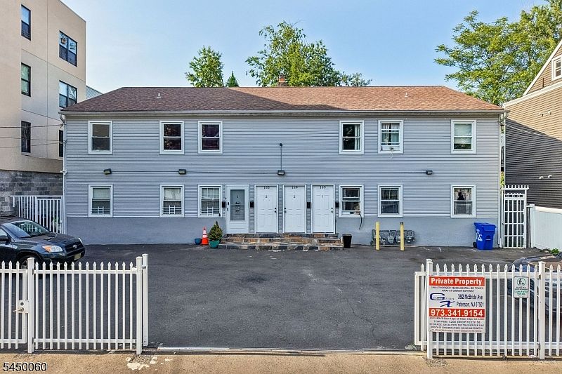 1st image of 165 Godwin Ave