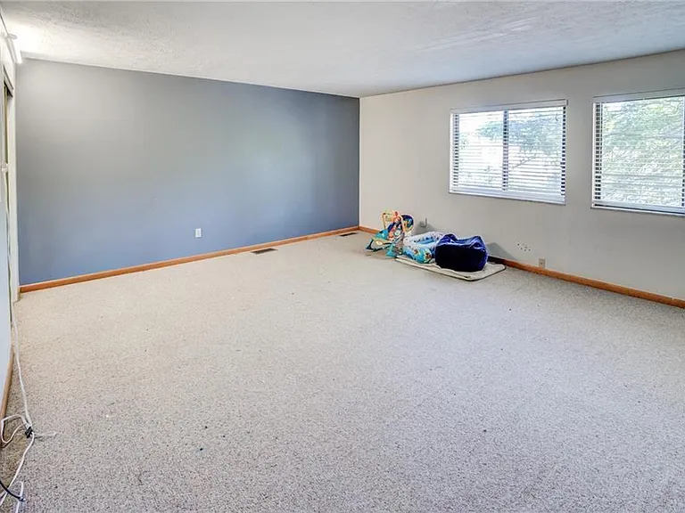 1420 Cedarwood Dr — Photo 8