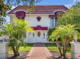 218 Foothill Rd, Beverly Hills, CA 90210