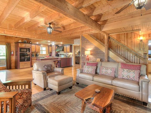 5th image of 346 Oak Haven Way