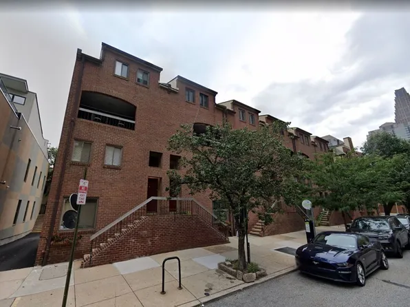 2115 Arch St APT B, Philadelphia, PA 19103