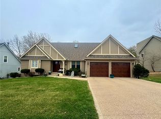 8313 N Highland Ave, Kansas City, MO 64118