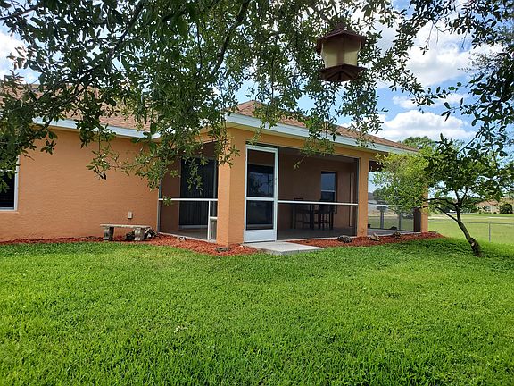 4th image of 2443 NW 21st Ter