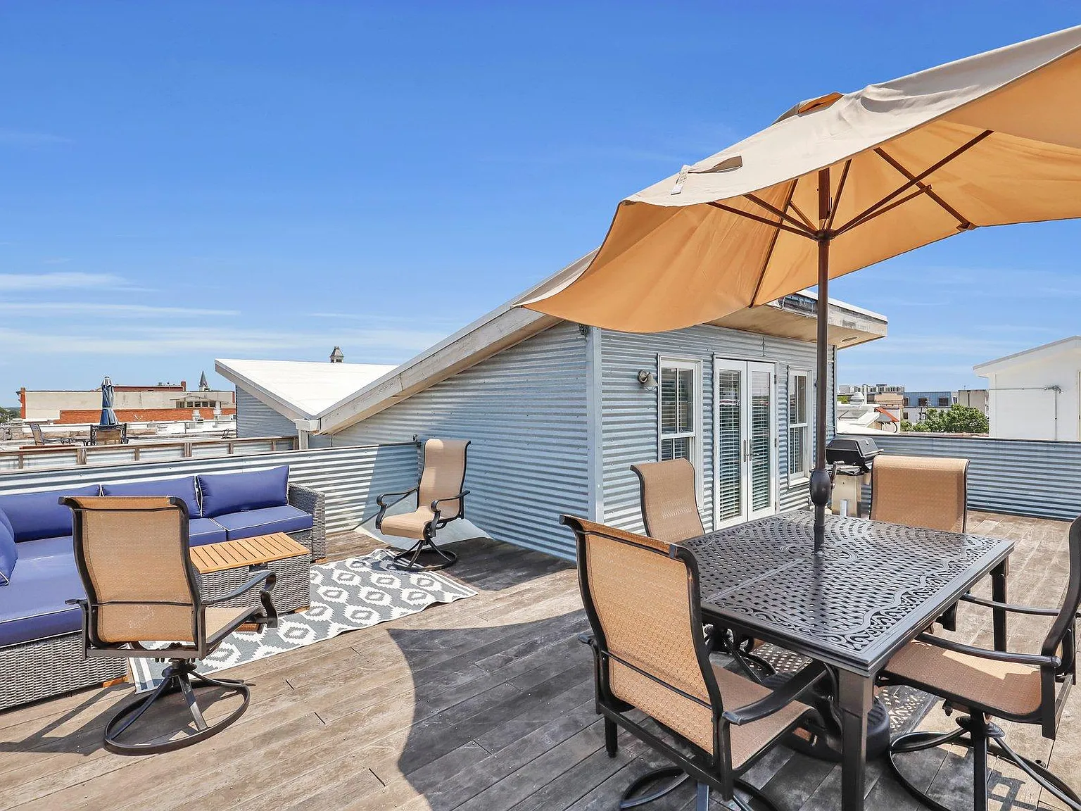 2 bed, 1675 sqft, $5,000 — Photo 3