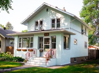 1010 Belmont Rd, Grand Forks, ND 58201