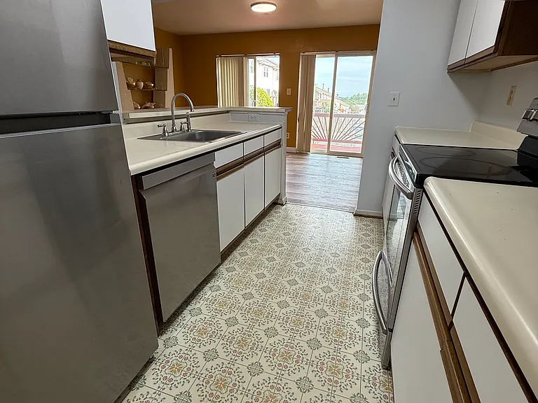 4309 Davis Ave — Photo 12