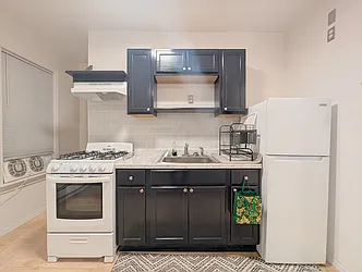 605 East Fifth Street, #2F