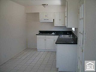 4th image of 13742 Edwards St