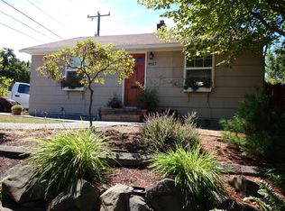 4617 SW Alaska St, Seattle, WA 98116