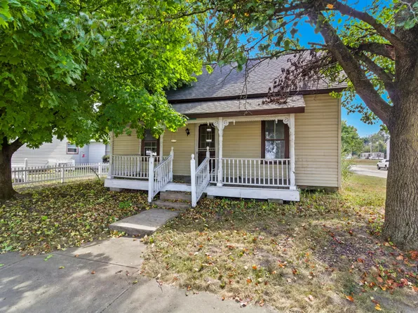 101 W 2nd St, Frazeysburg, OH 43822